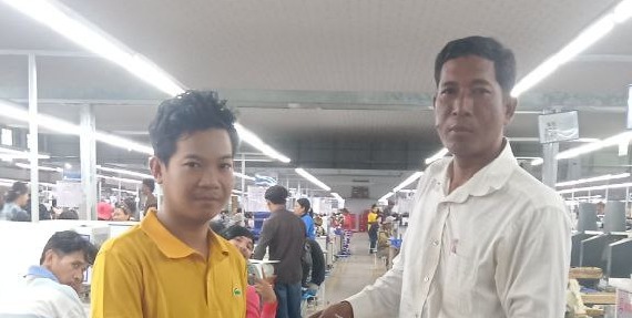 លោក អ៊ឹម ចាន់ថៃ តំណាងសហជីពជំនឿចិត្តកម្មករកម្ពុជា ប្រចាំក្រុមហ៊ុន ឡូរិន ហ៊្វូតវែរ ឯ.ក បានរៃអង្គាសថវិកាចំនួន ១៧៣,៥០០រៀលជូនសមាជិកសហជីពម្នាក់ដែលបានជួបគ្រោះថ្នាក់ចរាចរណ៍