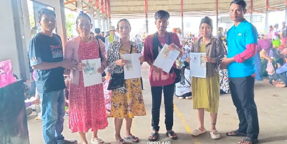 លោក មួន ម៉េង តំណាងសហជីពទឹកចិត្តកម្មករកម្ពុជា ប្រចាំក្រុមហ៊ុន ខាយណេង លេឌើរប្រដាក់ (ខេមបូឌា) ឯ.ក បាននាំយកប្រាក់ឧបត្ថម្ភចំនួន៧៨០,០០០រៀលជូនសមាជិកសហជីពចំនួន១៣នាក់