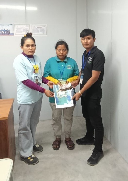 លោក អ៊ុំ ភារះ និងក្រុមការងារតំណាងសហជីពទឹកចិត្តស្រ្តីកម្ពុជា ប្រចាំក្រុមហ៊ុន ហ្សេនសែន ស៊ូ (ខេមបូឌា) ឯ.ក បានរៃអង្គាសទឹកប្រាក់ចំនួន១២០,៦០០រៀលជូនសមាជិកសហជីពម្នាក់ដែលគាត់បានជួបគ្រោះថ្នាក់ចរាចរណ៍