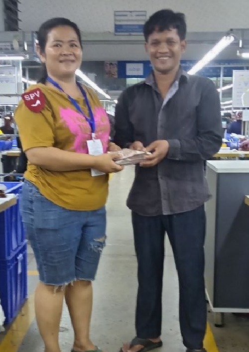 ក្រុមការងារតំណាងសហជីព ជំនឿចិត្តកម្មករកម្ពុជា ប្រចាំក្រុមហ៊ុន ឡូរិនហ៊្វូត វែរ ឯ.ក បានរៃអង្គាសទឹកប្រាក់ចំនួន២២៥,៥០០រៀលជូនទៅសមាជិកសហជីព