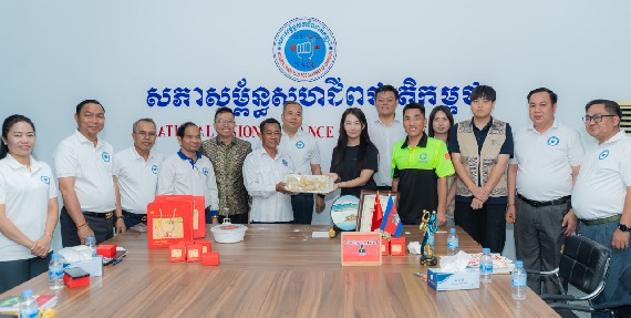 សភាសម្ព័ន្ធសហជីពជាតិកម្ពុជា  រៀបចំពិធីអបអរសាទរបុណ្យសែនព្រះខែ លើកកម្ពស់មិត្តភាព និងការផ្លាស់ប្តូរវប្បធម៌កម្ពុជា-ចិន